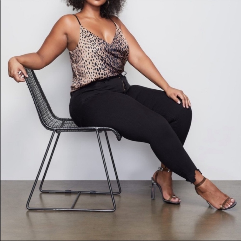 Good American good waist crop plus size jeans black chewed raw hem distr… - Picture 2 of 10